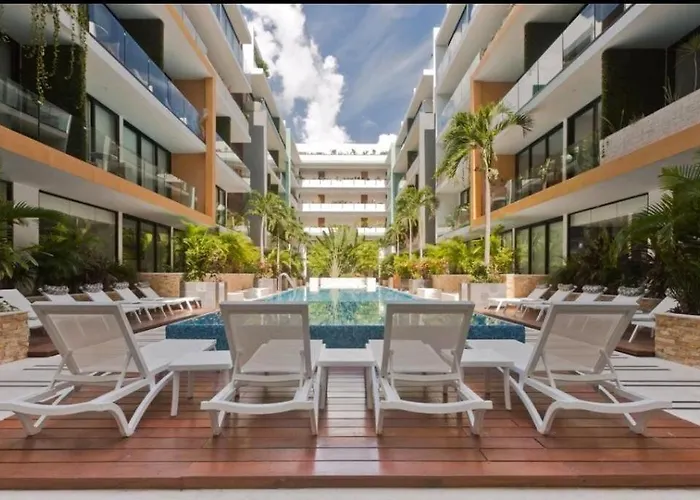 Aura With Balcony, Pool, Gym & Sauna Aparthotel 3*